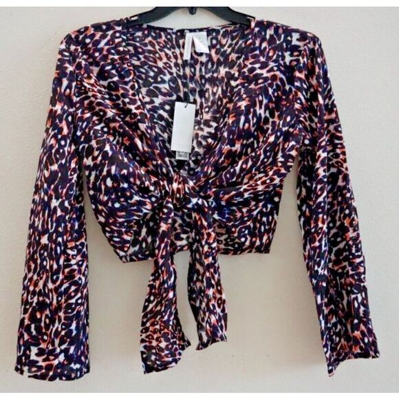 Sanctuary Women's Sz Medium Multi Leopard Print Knot Tie Front L/S Crop Top $75 - Picture 1 of 10